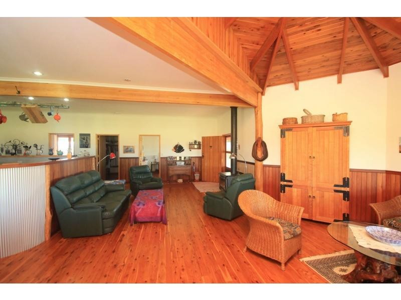 37 Hoffmans Road, Warwick QLD 4370