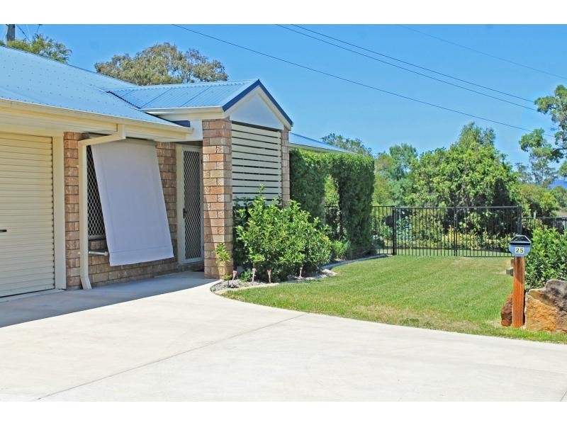 25 Rodeo Drive, Warwick QLD 4370