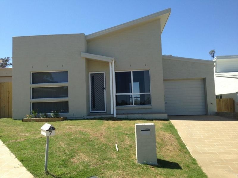 7a Augusta Close, Warwick QLD 4370