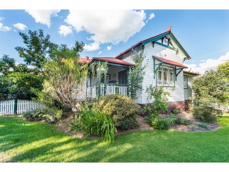 3 Locke Street, Warwick QLD 4370