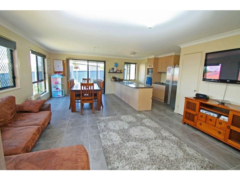 8 Hughes Place, Warwick QLD 4370