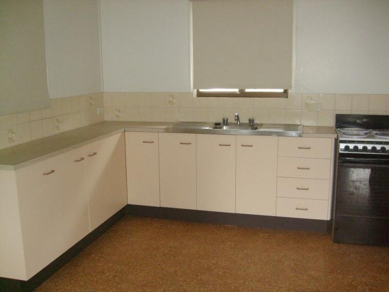 2/10 Aspinall Street, Warwick QLD 4370