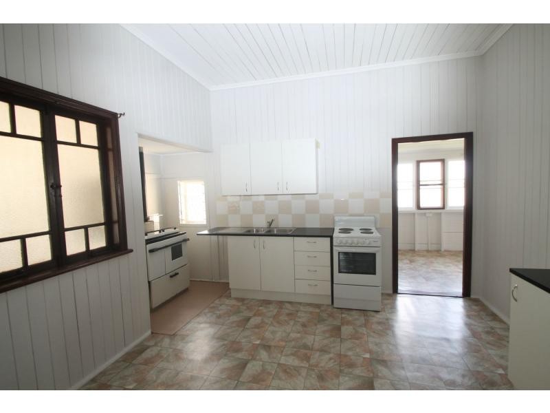 39a Lyons Street, Warwick QLD 4370