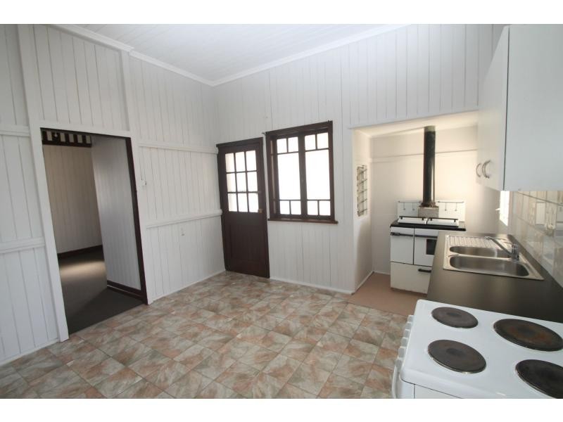 39a Lyons Street, Warwick QLD 4370