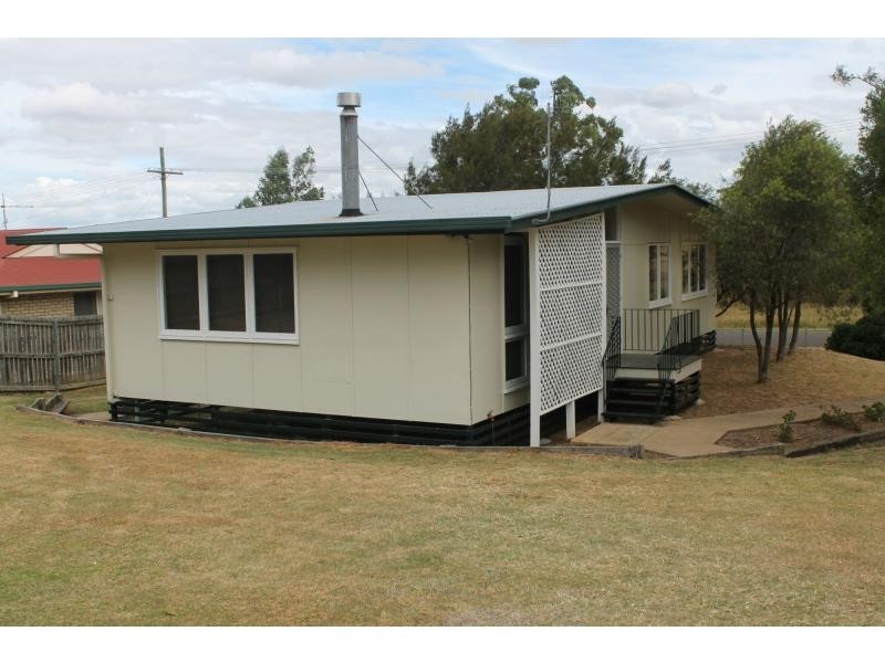 2 Furness Crescent, Warwick QLD 4370