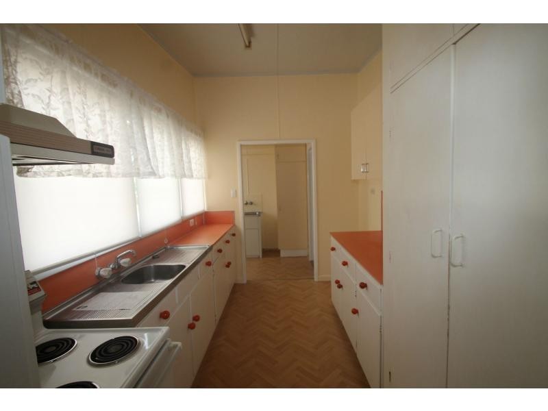 2 Furness Crescent, Warwick QLD 4370