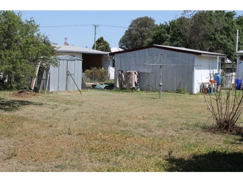 12 Devitt Street, Warwick QLD 4370
