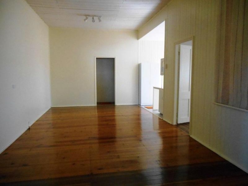 2/77 Guy Street, Warwick QLD 4370