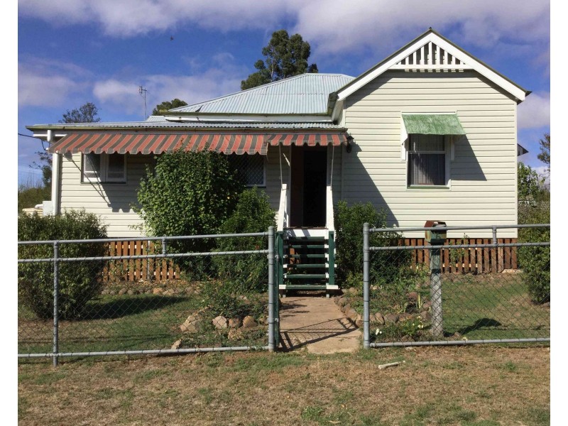 6 Fitzroy Street, Warwick QLD 4370