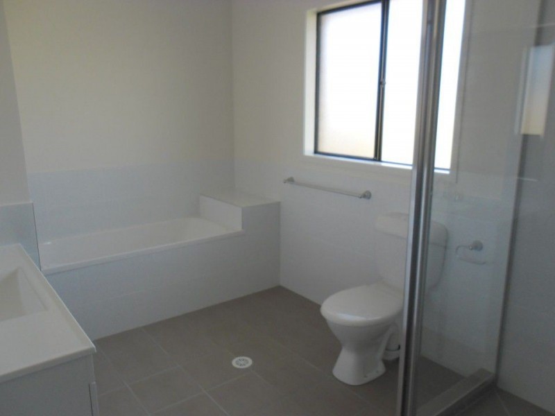 3 Bond Place, Warwick QLD 4370