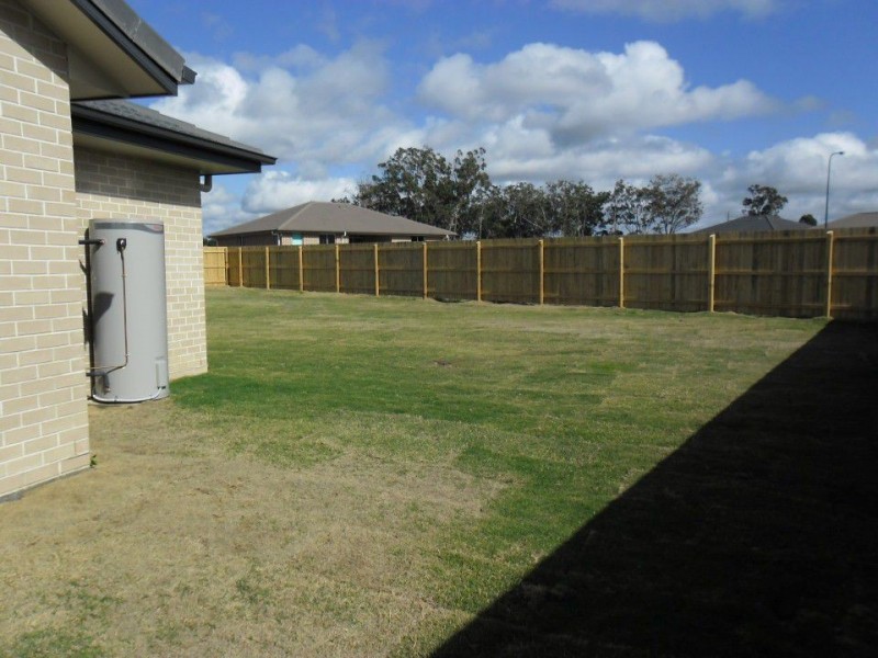 3 Bond Place, Warwick QLD 4370
