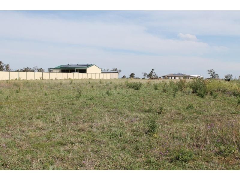 25 Derain Drive, Warwick QLD 4370