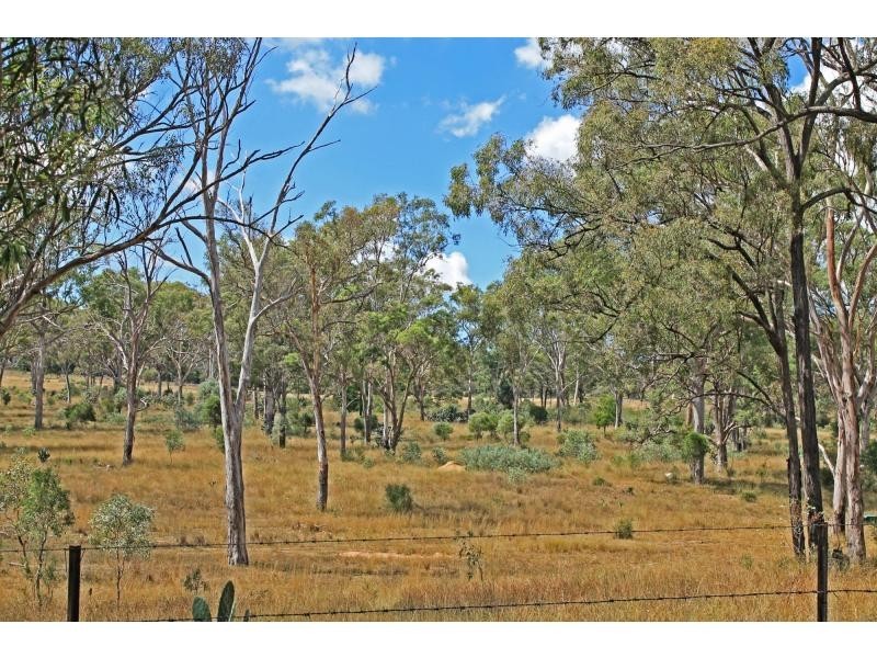143 Inverleigh Road, Warwick QLD 4370