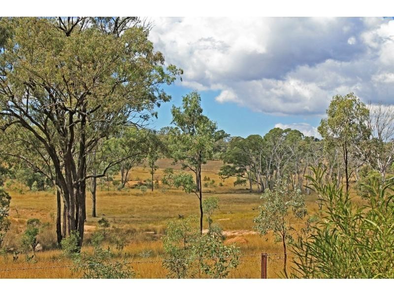 143 Inverleigh Road, Warwick QLD 4370