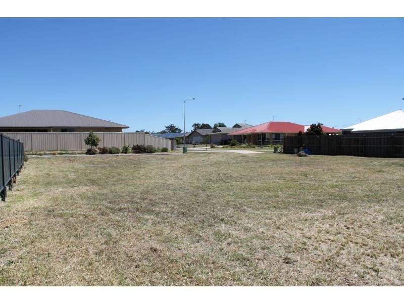 13 Ridgeview Road, Warwick QLD 4370