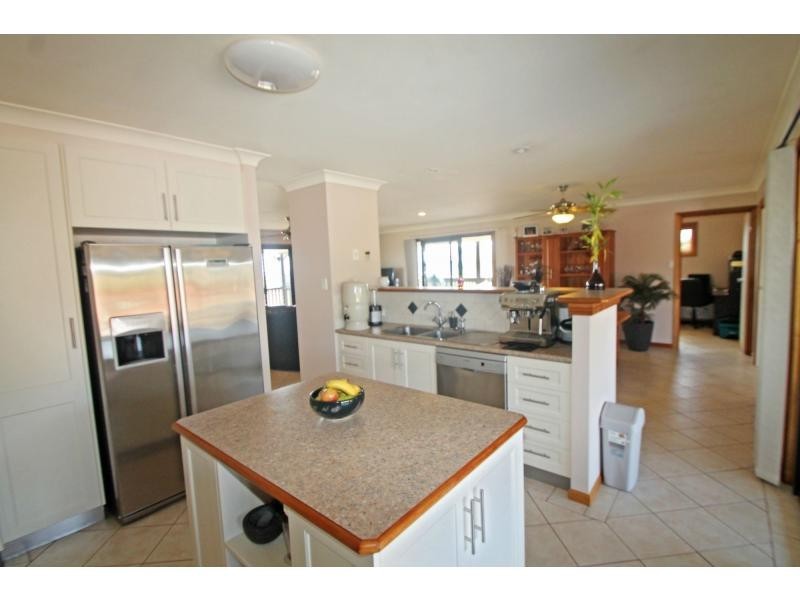 321 Glen Road, Rosenthal Heights QLD 4370