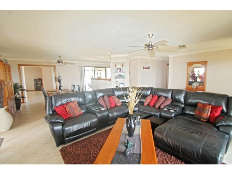 321 Glen Road, Rosenthal Heights QLD 4370