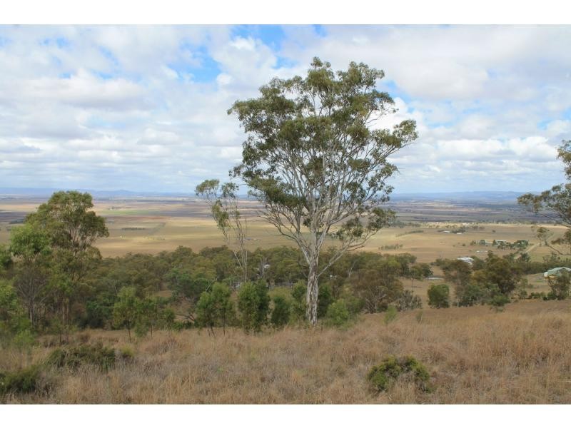 11 Amarina Avenue, Warwick QLD 4370