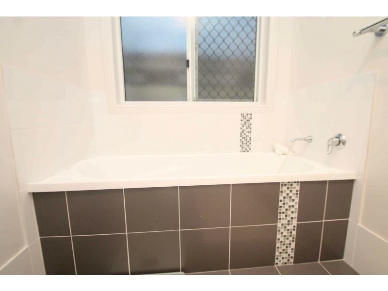 11B Hans Borgar Court, Warwick QLD 4370