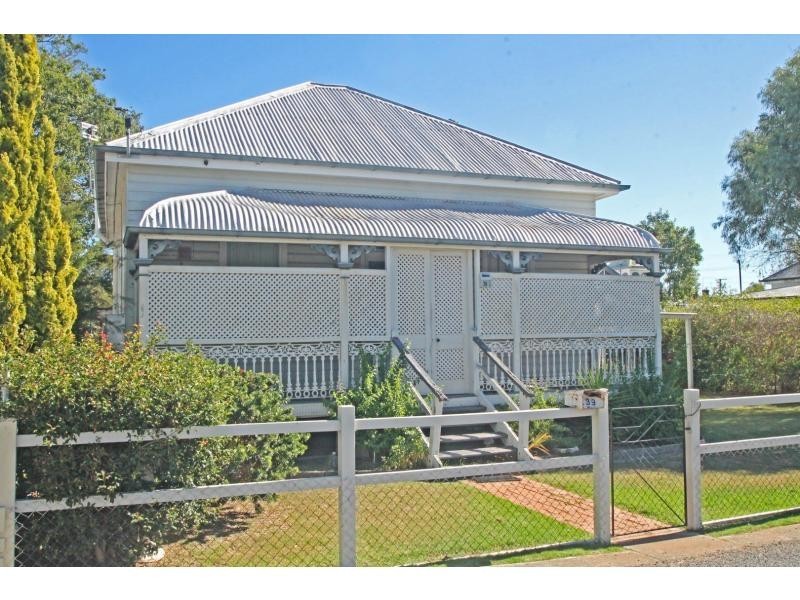 39 Myall Avenue, Warwick QLD 4370