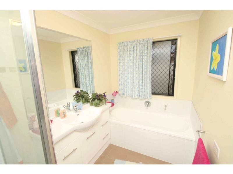 27 Iceberg Court, Warwick QLD 4370