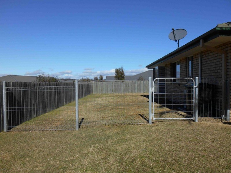 2/12 Flitcroft Street, Warwick QLD 4370