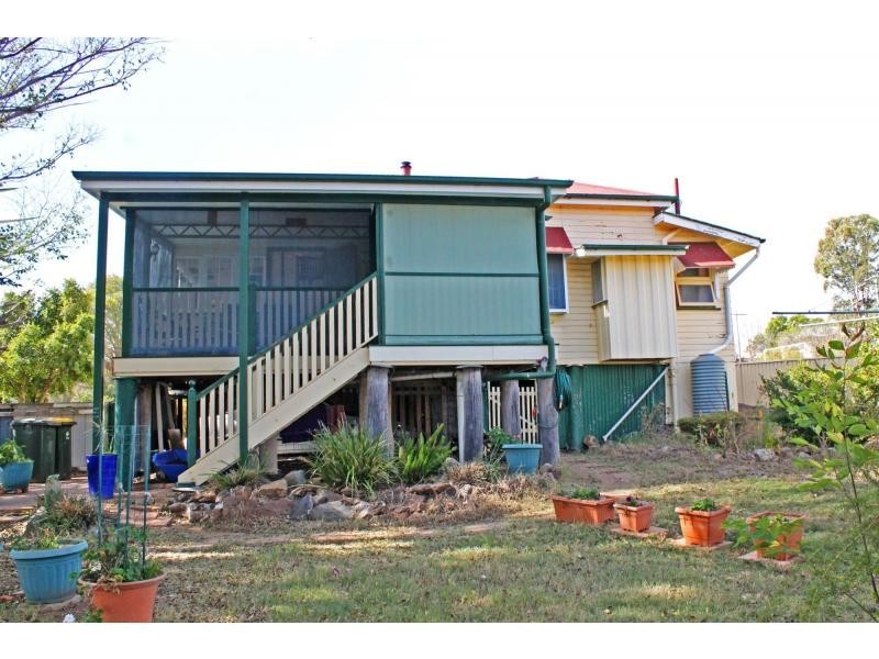 13 Douglas Street, Warwick QLD 4370