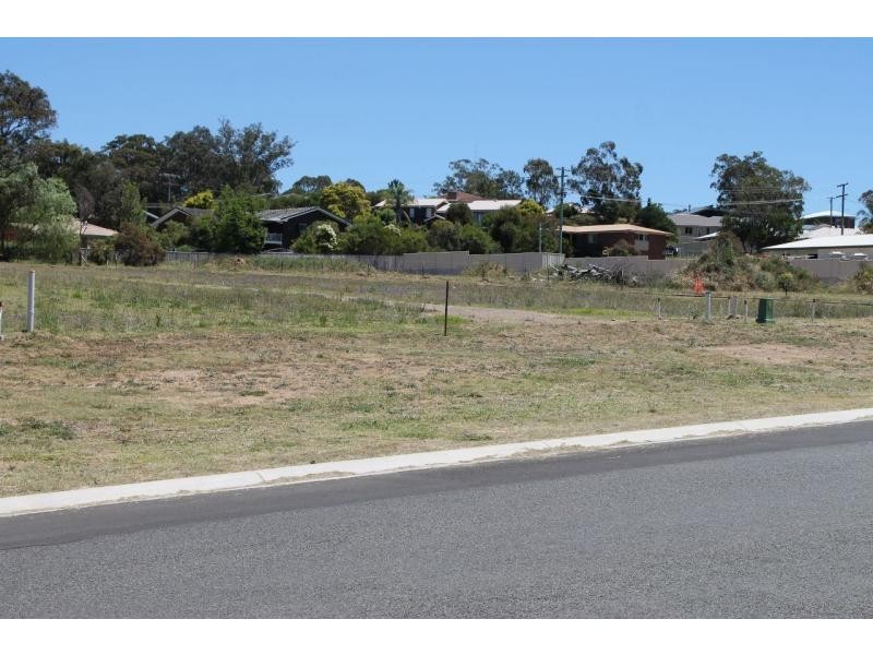 L2-7 Coe Street, Warwick QLD 4370