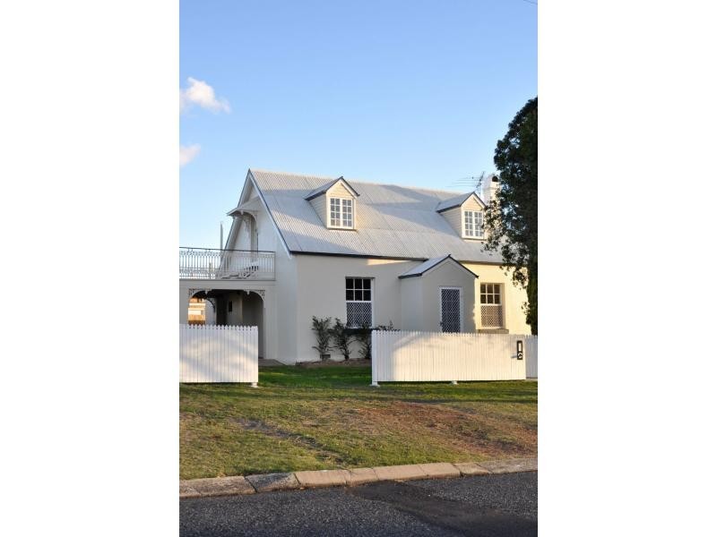 34 Albert Street, Warwick QLD 4370