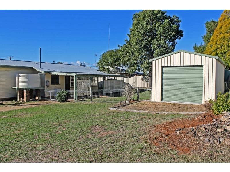 136 Locke Street, Warwick QLD 4370