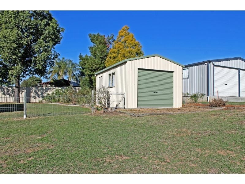 136 Locke Street, Warwick QLD 4370