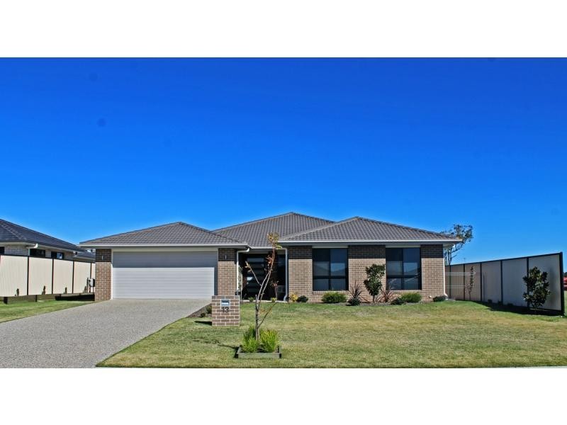 13 Lakeview Avenue, Warwick QLD 4370
