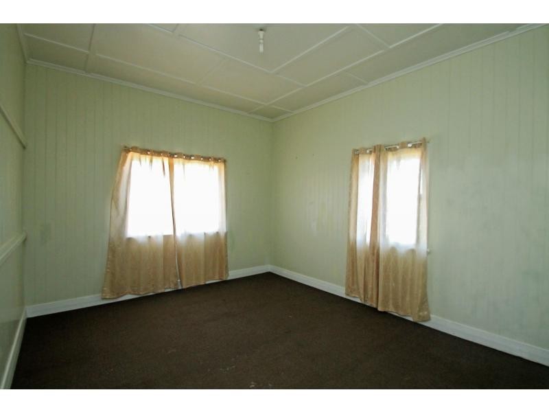 42 Furness Crescent, Warwick QLD 4370