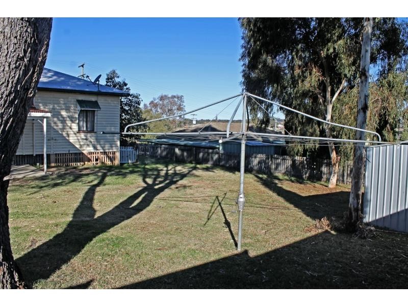 42 Furness Crescent, Warwick QLD 4370