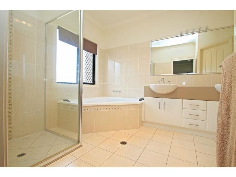 18 Hans Borgar Court, Warwick QLD 4370