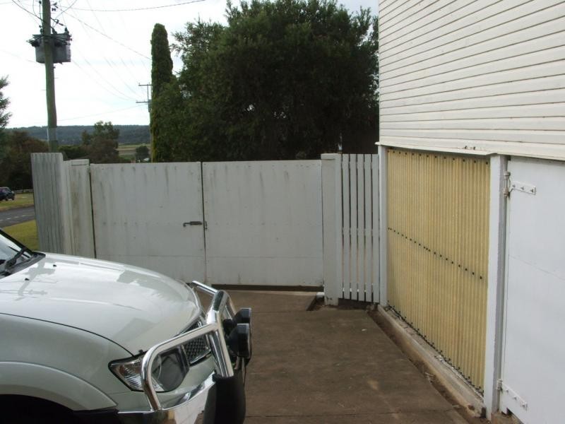 85 Locke Street, Warwick QLD 4370