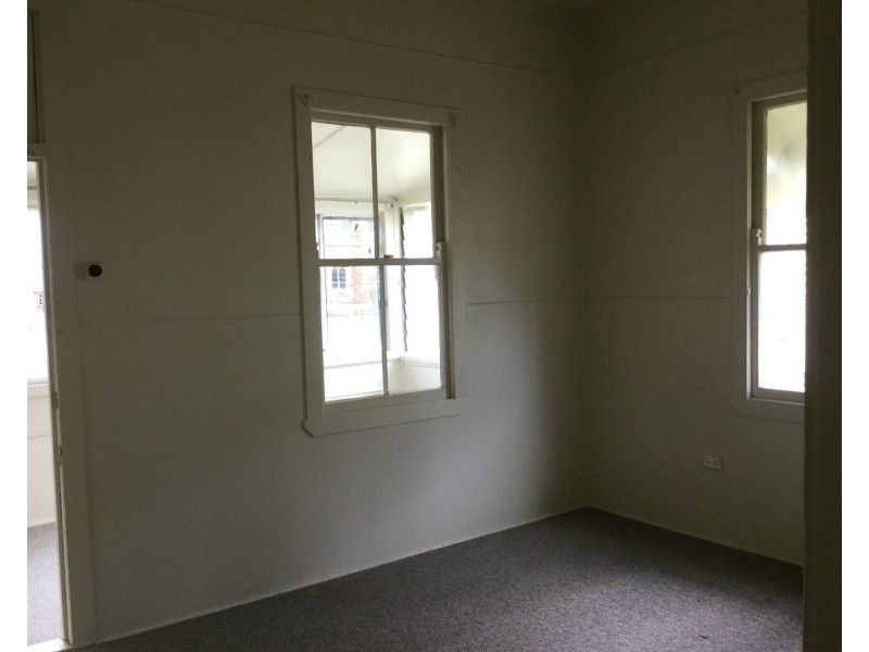 32 Wood Street, Warwick QLD 4370