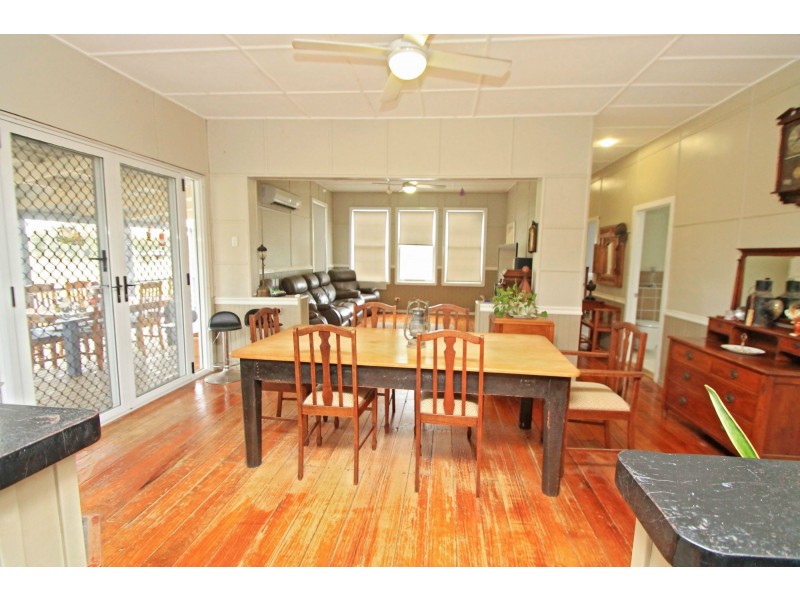 42 Albert Street, Warwick QLD 4370