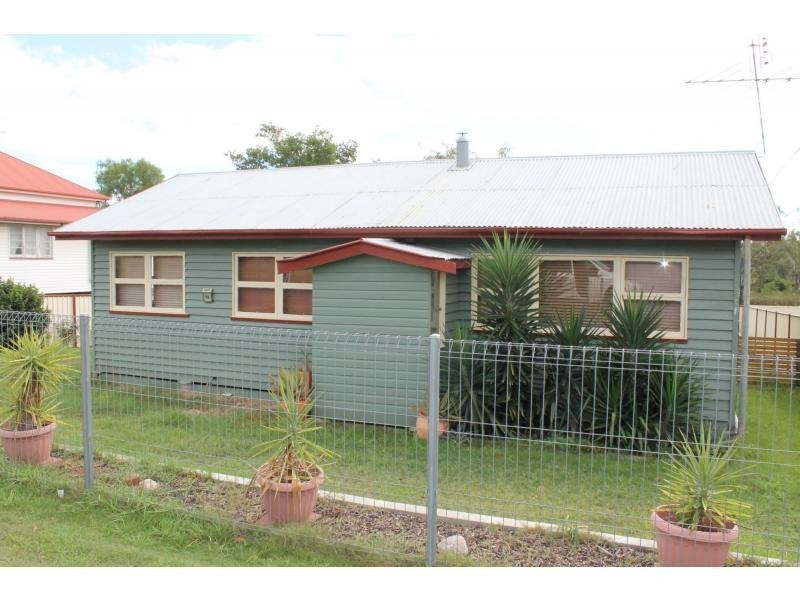 169 Grafton Street, Warwick QLD 4370