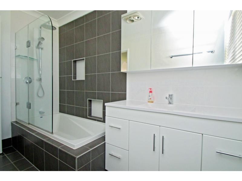 18 Peace Street, Warwick QLD 4370