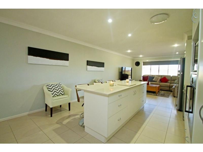 Duplex 1/11 Hans Borgar Court, Warwick QLD 4370