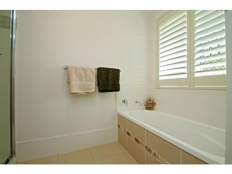 Duplex 1/11 Hans Borgar Court, Warwick QLD 4370