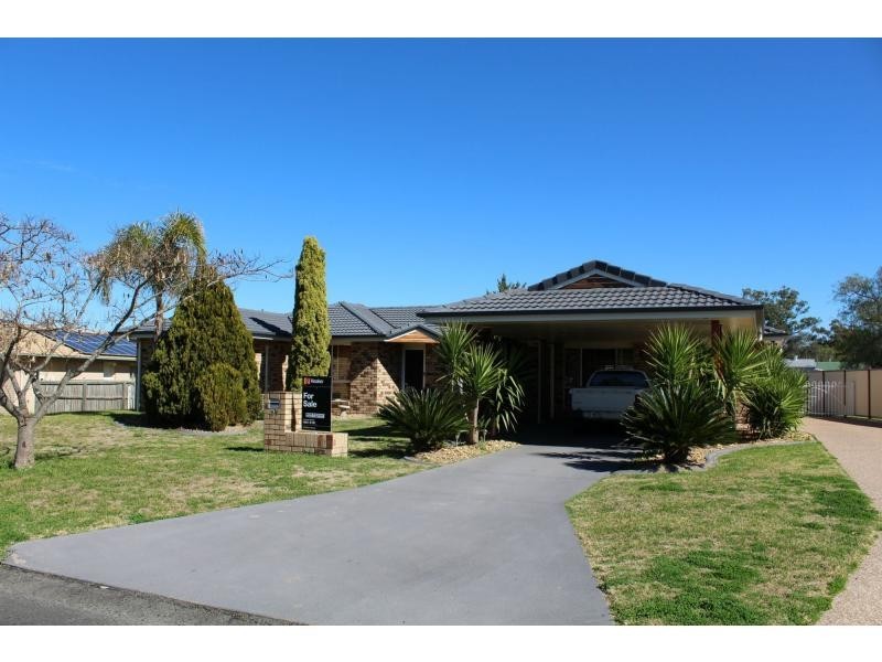 14 Fairwill Drive, Rosenthal Heights QLD 4370