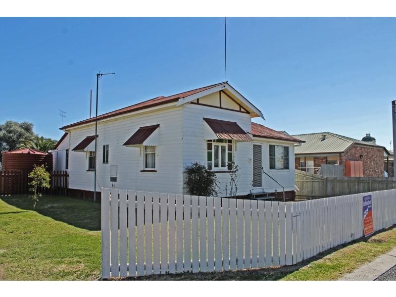 23 Stewart Avenue, Warwick QLD 4370