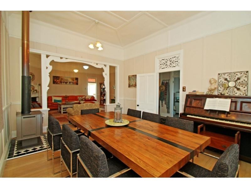 33 Pratten Street, Warwick QLD 4370