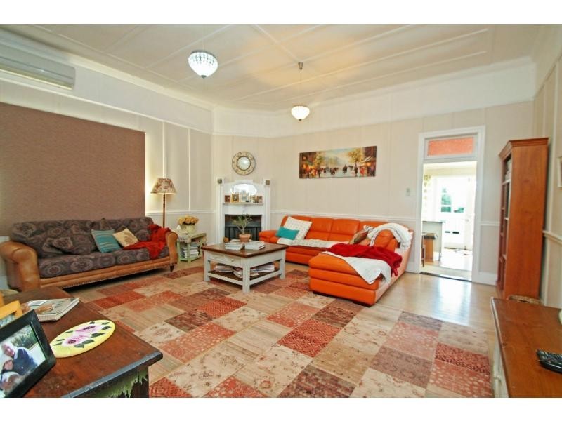 33 Pratten Street, Warwick QLD 4370