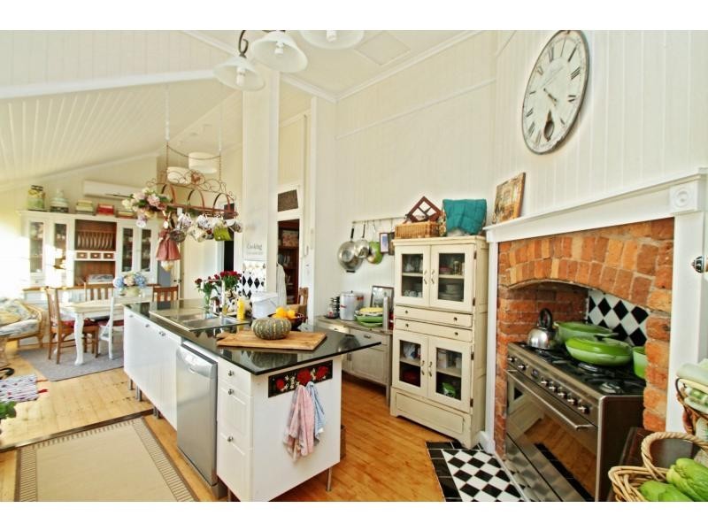 33 Pratten Street, Warwick QLD 4370