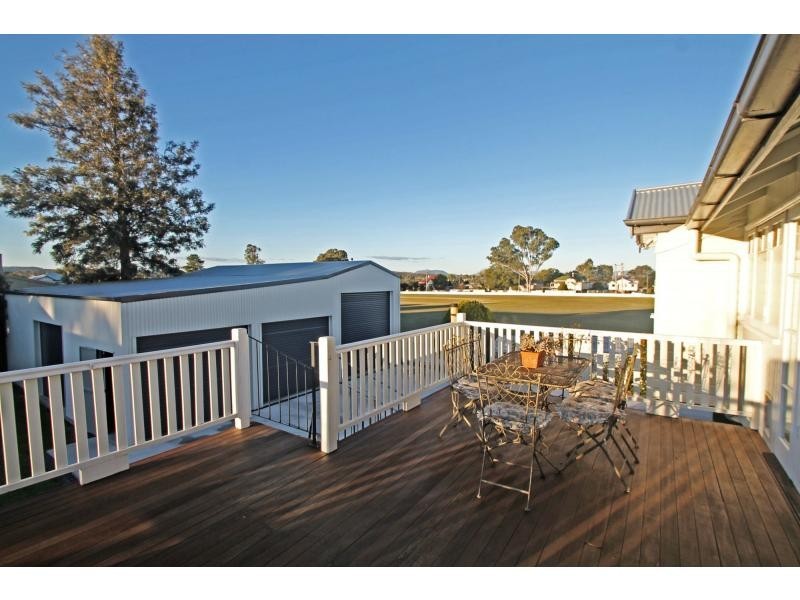 33 Pratten Street, Warwick QLD 4370