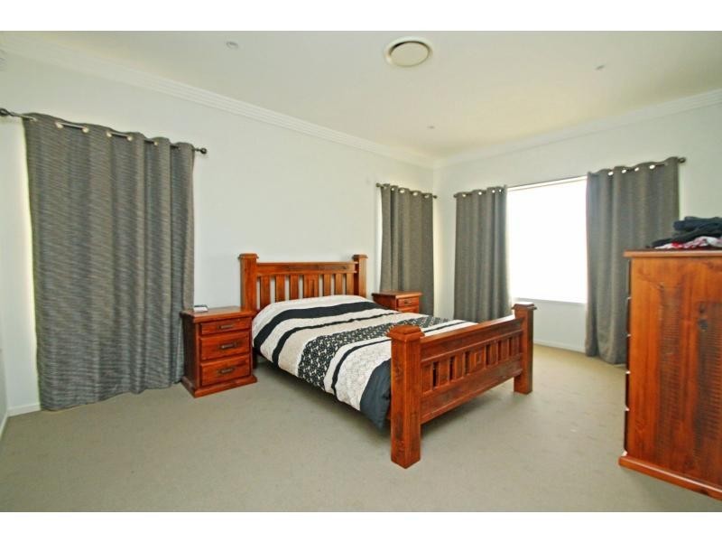 2 Rodeo Drive, Warwick QLD 4370