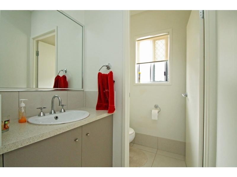 2 Rodeo Drive, Warwick QLD 4370